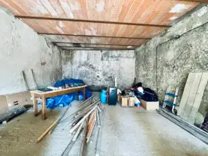 Původní stav garáže před přeměnou na Dílnu v garáži